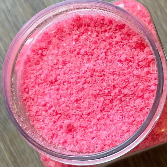 Southern Sweetness Bubbling Bath Salts - Picture 3 of 4